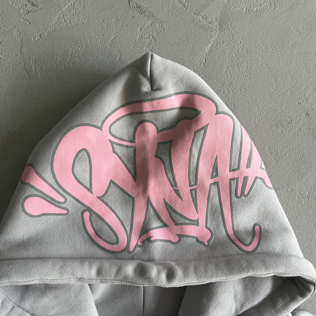 Syna World Logo Tracksuit - Grey / Pink